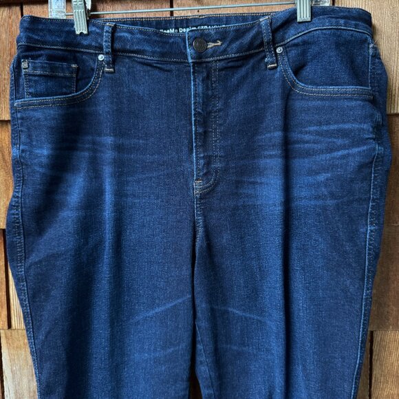 EUC CHICO’S Dark Indigo Blue Define Me Straight Leg Ankle Jeans Women's 16 - Picture 2 of 12